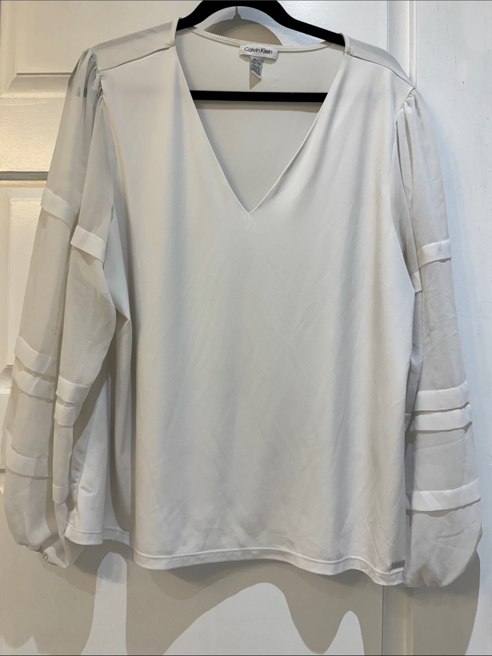 Calvin Klein White V-Neck Long Sheer Sleeve Blouse